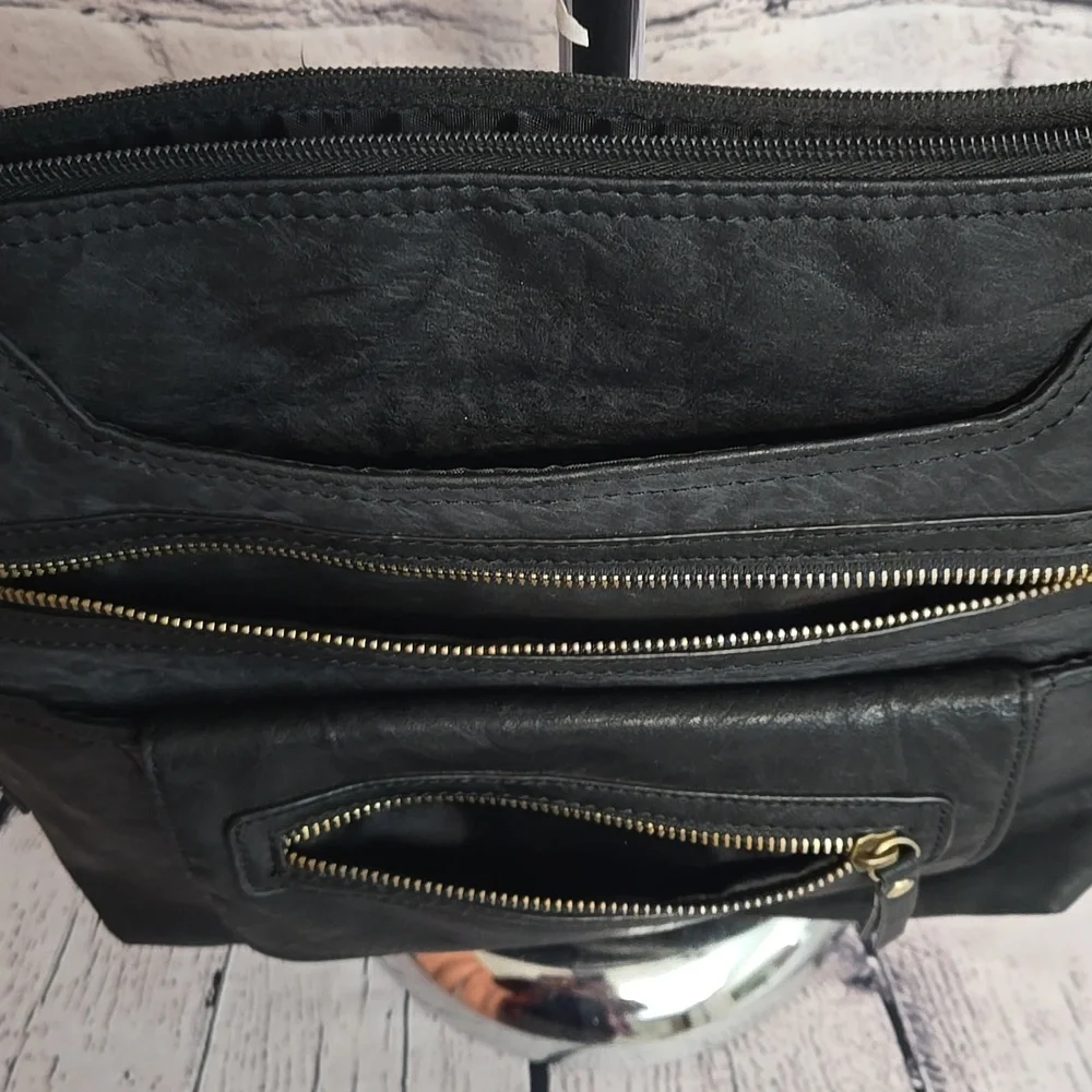 Bueno Black Crossbody Bag